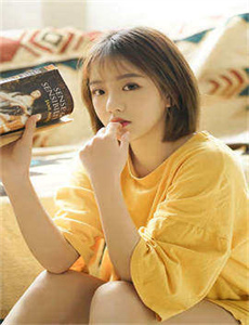 日韩翘臀美女