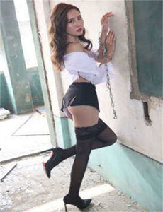 女她