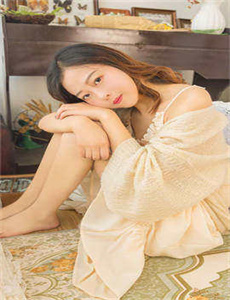 女虐女